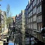 Πανσιόν Aquarius