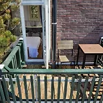 Aquarius Πανσιόν 4*