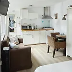 Aquarius Πανσιόν Zandvoort