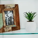 Aquarius Πανσιόν