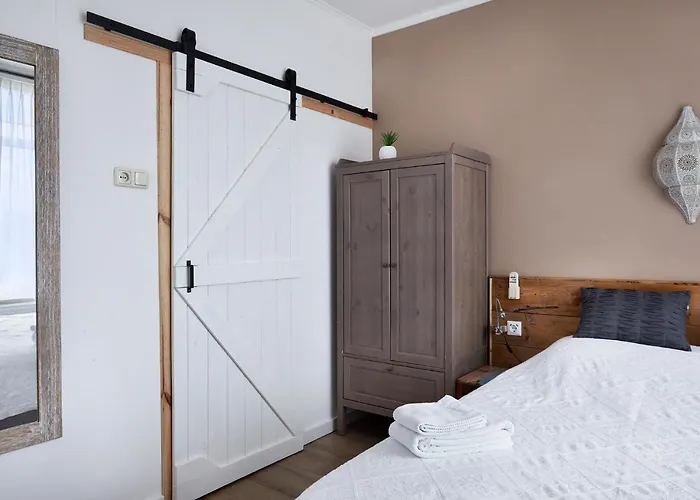 Aquarius 赞德沃特